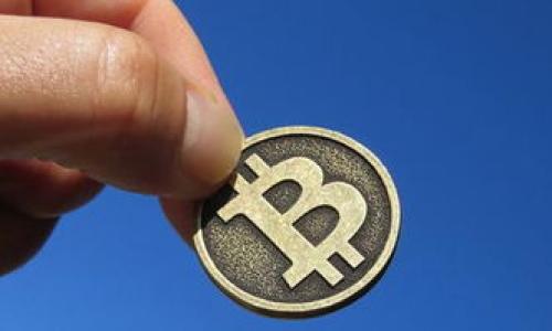 baiotiTP钱包怎么质押获取能量/baioti

TP钱包, 质押, 获取能量, 数字资产, 区块链/guanjianci

TP钱包（Trust Portfolio Wallet）是一款功能强大的数字资产钱包，它不仅仅是一个存储和管理加密资产的工具，更是一座通往区块链世界的桥梁。在TP钱包中，用户可以参与资产的质押，通过质押获取能量，为资产的增值提供支持。本文将深入探讨TP钱包质押获取能量的具体方法、流程及其相关知识。

质押本质上是将用户的数字资产锁定在某个区块链网络中，以换取一定的收益。质押获取的能源可以用于交易、支付手续费以及其他多种用途。而TP钱包则通过其独特的功能和服务，简化了质押的流程，使得更多用户能够轻松上手。在接下来的内容中，我们将仔细解释如何在TP钱包中进行质押，以获得能量，并回答一些常见的相关问题。

一、TP钱包质押的基本概念

首先，理解质押的基本概念是非常重要的。在区块链的世界中，质押是一种机制，通过锁定资产，用户可以支持网络的安全性和稳定性，并在此过程中获得奖励。质押的形式和规则因不同的区块链而异，但总体来说，用户将一定数量的代币放入钱包中进行质押，能够获得相应的权益，如代币回报或其它形式的收益。

TP钱包作为一种多功能的数字钱包，支持多种区块链资产的质押功能。用户可以选择自己喜欢的币种进行质押，以获得更多的收益。同时，TP钱包提供了一系列简单易用的功能，帮助用户更好地理解质押的过程，最大程度上提升用户体验，甚至能通过质押获得额外的“能量”来增强自己的交易能力。

二、如何在TP钱包质押获取能量

在TP钱包中质押以获取能量的步骤并不复杂。以下是详细的步骤指导，方便用户能够快速上手。

1. **下载并安装TP钱包**：首先，用户需要在手机应用商店或TP钱包官方网站下载并安装TP钱包应用。确保使用的是最新版本，以获取更好的功能支持。

2. **创建或导入钱包**：安装完成后，用户需要创建一个新钱包或导入已有的钱包。创建钱包时，系统会提供助记词，务必妥善保存，不要泄露。

3. **充值数字资产**：在进行质押之前，用户需要将数字资产转入钱包。可以通过购买、转账等方式为自己的TP钱包充值足够的资产。

4. **进入质押界面**：登录TP钱包，找到“质押”或“获取能量”的功能界面。在这个界面中，用户可以看到可供质押的不同数字资产和相应的收益率。

5. **选择质押币种及数量**：根据自己的需求和对市场的理解，选择合适的币种和质押数量。确认质押的规则和条件，确保了解风险。

6. **确认质押**：在完成以上步骤后，用户只需点击确认，进行质押交易。根据区块链网络的不同，质押可能会有一定的确认时间。

7. **监控质押状态**：质押完成后，可以在TP钱包中查看质押的状态，包括质押的币种、数量及预期的收益等。用户可以定期检查账户情况，并根据市场变化进行操作。

三、质押的收益和风险是什么？

质押获取的收益主要来自于网络向质押者支付的奖励。这些奖励的形式可能是新生成的代币，也可能是交易费用的一部分。TP钱包支持的不同区块链，其质押奖励机制也有所不同。了解质押的收益机制，有助于用户做出更好的决策。

然而，任何投资都有风险，质押也不例外。以下是一些可能面临的风险：

1. **市场波动风险**：数字资产的价格波动非常剧烈，质押的资产价值可能因为市场的变化而缩水。

2. **流动性风险**：在质押期间，用户的资产被锁定，无法自由交易。如果需要用到这些资产，用户可能面临流动性不足的问题。

3. **网络风险**：如果所参与的区块链网络发生漏洞或重大问题，可能导致质押的资产受损。

为降低风险，用户在质押之前，务必做好充分的市场调研，并制定合理的资产配置策略。

四、TP钱包与其他钱包的对比

TP钱包作为一款多功能钱包，与其他钱包相比，有着怎样的特点和优势呢？以下是一些对比：

1. **功能全面**：TP钱包不仅支持多种资产存储，还提供了质押、交换、交易等一系列功能。这使得用户能够在一个平台上满足多种需求。

2. **用户友好**：TP钱包的界面设计简洁，操作流程清晰，即使是初学者也能够快速上手。这在一定程度上降低了用户的使用门槛。

3. **安全性高**：TP钱包重视用户资产的安全，采用了多重加密技术和冷钱包存储方案来保护用户的数字资产，提供了更加安全的交易环境。

4. **社区活跃**：TP钱包背后有着活跃的社区支持，用户能够在社区中获得实时信息，并随时分享自己的经验和见解。

相比于其他钱包，TP钱包在功能、用户体验和安全性等方面都有着明显的优势，成为越来越多用户的首选。

可能相关问题

1. TP钱包是否支持多种币种的质押？

TP钱包支持多种主流区块链资产的质押，用户可以根据自身的需求和市场行情，选择想要质押的币种。这些币种包括但不限于以太坊（ETH）、波场（TRX）等。在选择币种进行质押时，用户需要关注每种币种的质押收益率、锁定时间及其他相关规定。

质押不同币种的收益和风险可能不同，用户需要仔细评估。此外，TP钱包会定期更新支持的资产列表，用户可以通过钱包内的公告或官网获取最新信息。

2. 质押的锁定期是多久？

质押的锁定期通常由选择的区块链网络和所质押的代币类型决定。一些网络可能没有严格的锁定期，而另一些则可能要求用户在质押期间无法提取其资产。TP钱包在其运作中会清楚地告知用户质押的条件，包括锁定期、质押奖励等信息。

用户在进行质押前，必须认真阅读这些合约条款，明确质押期间内的权利与义务，以防因为缺乏了解而导致的资金损失。

3. TP钱包的能量获取是如何运作的？

能量是TP钱包中的一种特殊奖励，用户可以通过质押获得相应的能量。能量可以用来支付交易费用、进行更快的交易确认等。具体的能量获取方式与所质押的资产种类、质押的数量及质押的时间有关。一般来说，质押的时间越长，获得的能量越多。

能量的使用也非常灵活，用户可以在TP钱包内设置如何使用获得的能量，以增强平台的使用体验。这种奖励机制不仅激励用户参与质押，提升了整个网络的稳定性。

4. 如何安全管理TP钱包中的数字资产？

管理TP钱包中的数字资产安全至关重要，以下是一些实用的安全管理建议：

1. **定期备份助记词**：在创建钱包时，会生成助记词，务必定期备份并保存在安全的地方。这是恢复钱包的关键。

2. **开启双重身份验证**：TP钱包支持双重身份验证功能，建议用户开启此功能，以增加账户的安全性。

3. **定期更新软件**：确保TP钱包是最新版本，定期更新软件可以及时修复已知漏洞，提供更强大的安全保护。

4. **小心网络钓鱼**：在使用TP钱包时，用户需要警惕网络钓鱼攻击，不要轻易点击不明链接或提供个人信息。

总之，用户在使用TP钱包进行质押获取能量时，需保持警觉，合理评估风险，并制定相应的操作策略，以确保数字资产的安全与增值。